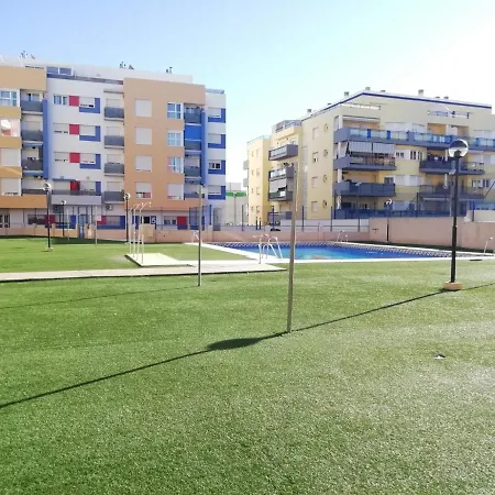 Apartamento En Con Piscina Y Parking