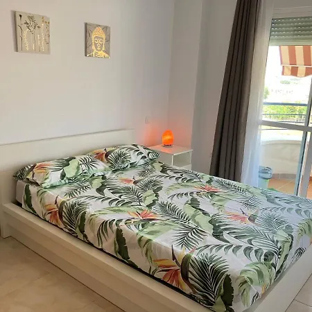 Apartamento En Con Piscina Y Parking Fuengirola